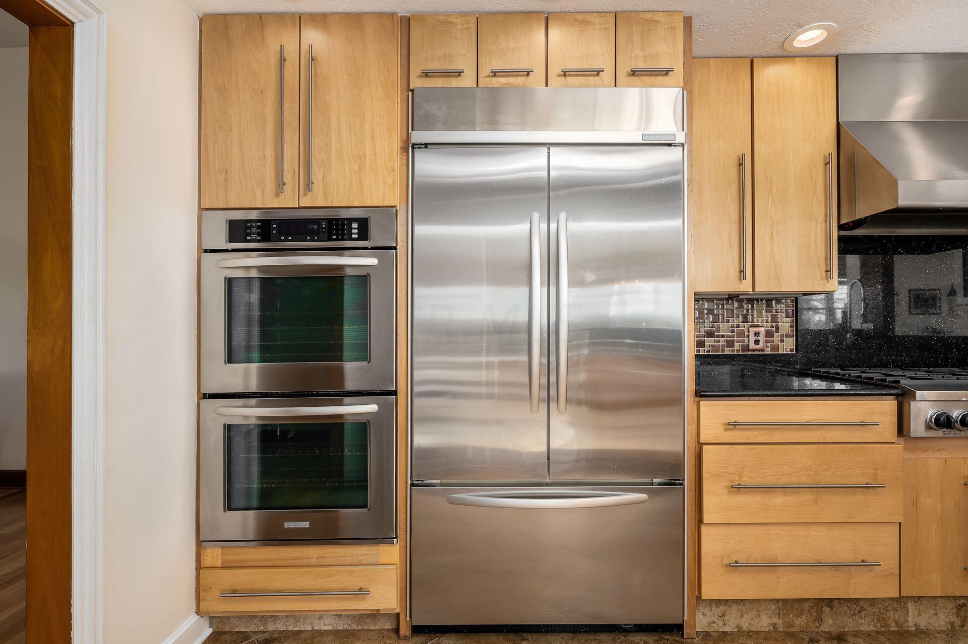 6772 Concord Road Delaware, OH 43015 - Photo 15 of 80 Double Convection Ovens