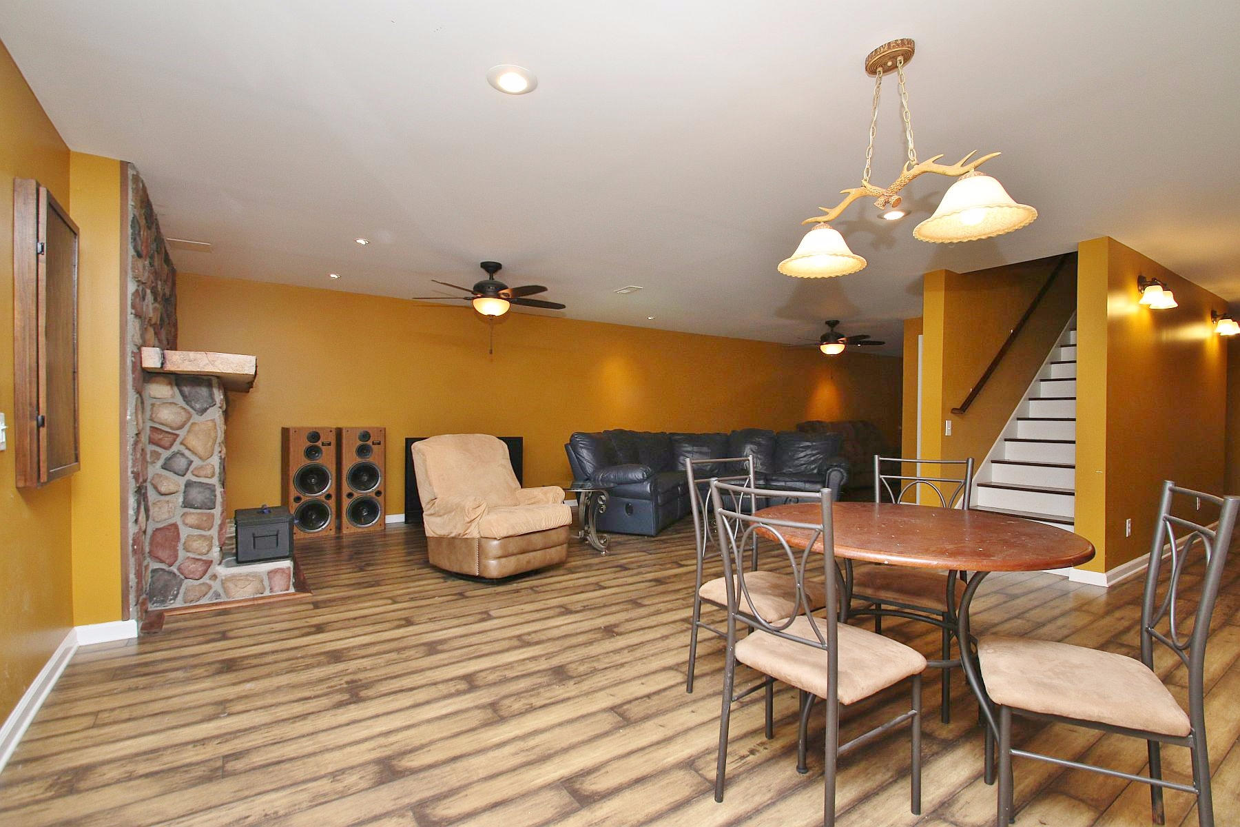 2003 Diamond Hill Road Moneta, VA 24121 - Photo 19 of 34 Basement Family Room