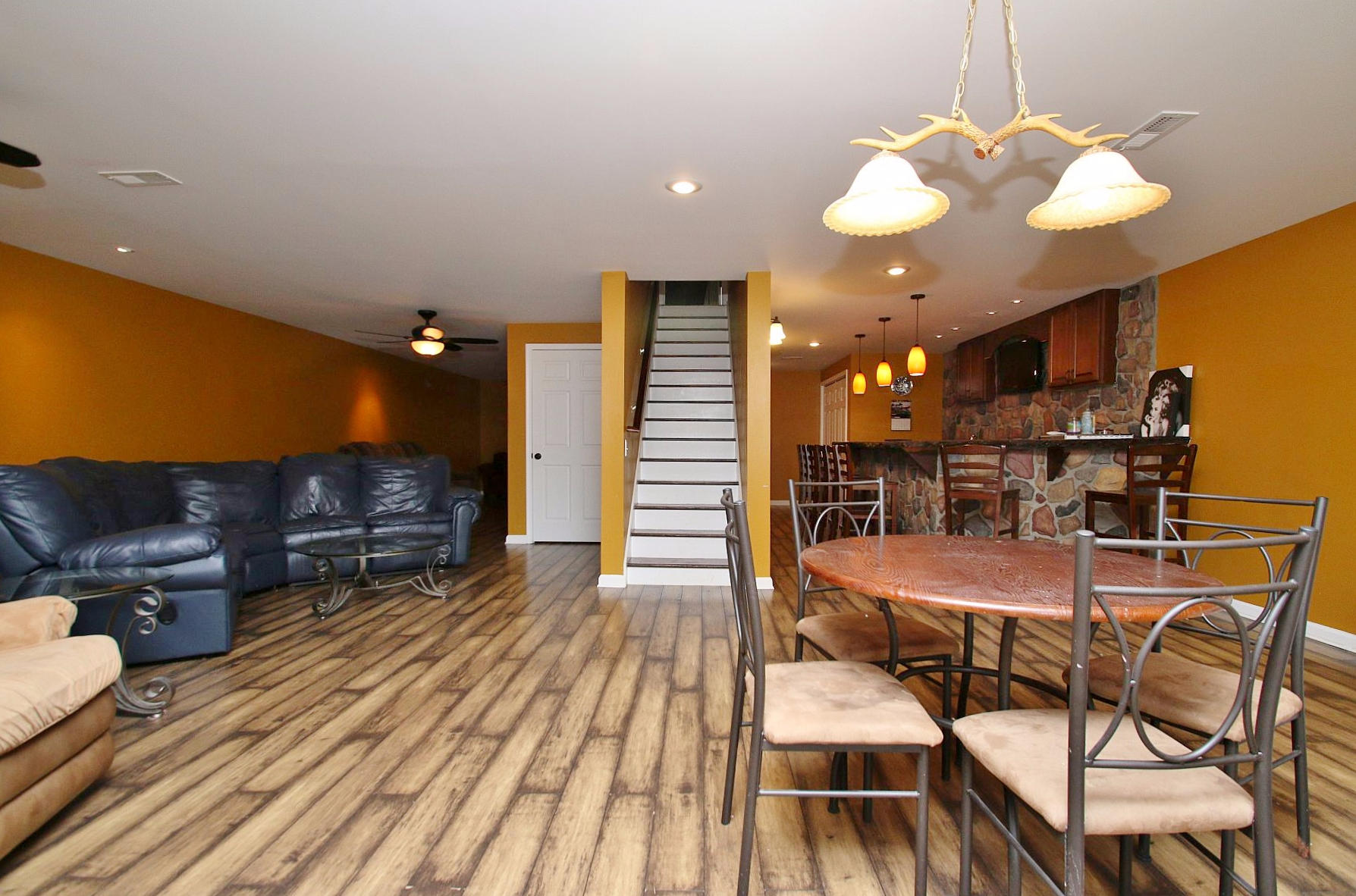2003 Diamond Hill Road Moneta, VA 24121 - Photo 22 of 34 Basement with wet bar