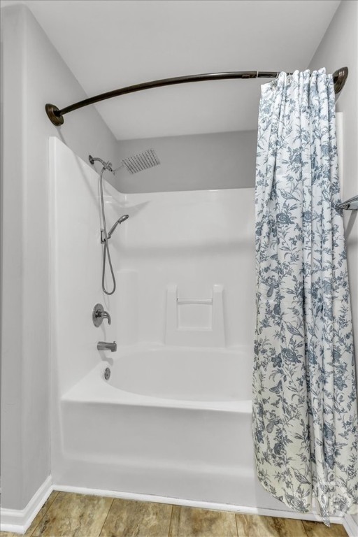 36 Hasty Point Road Port Wentworth, GA 31407 - Photo 43 of 70 PRIMARY BATHROOM GARDEN TUB/SHOWER COMBO