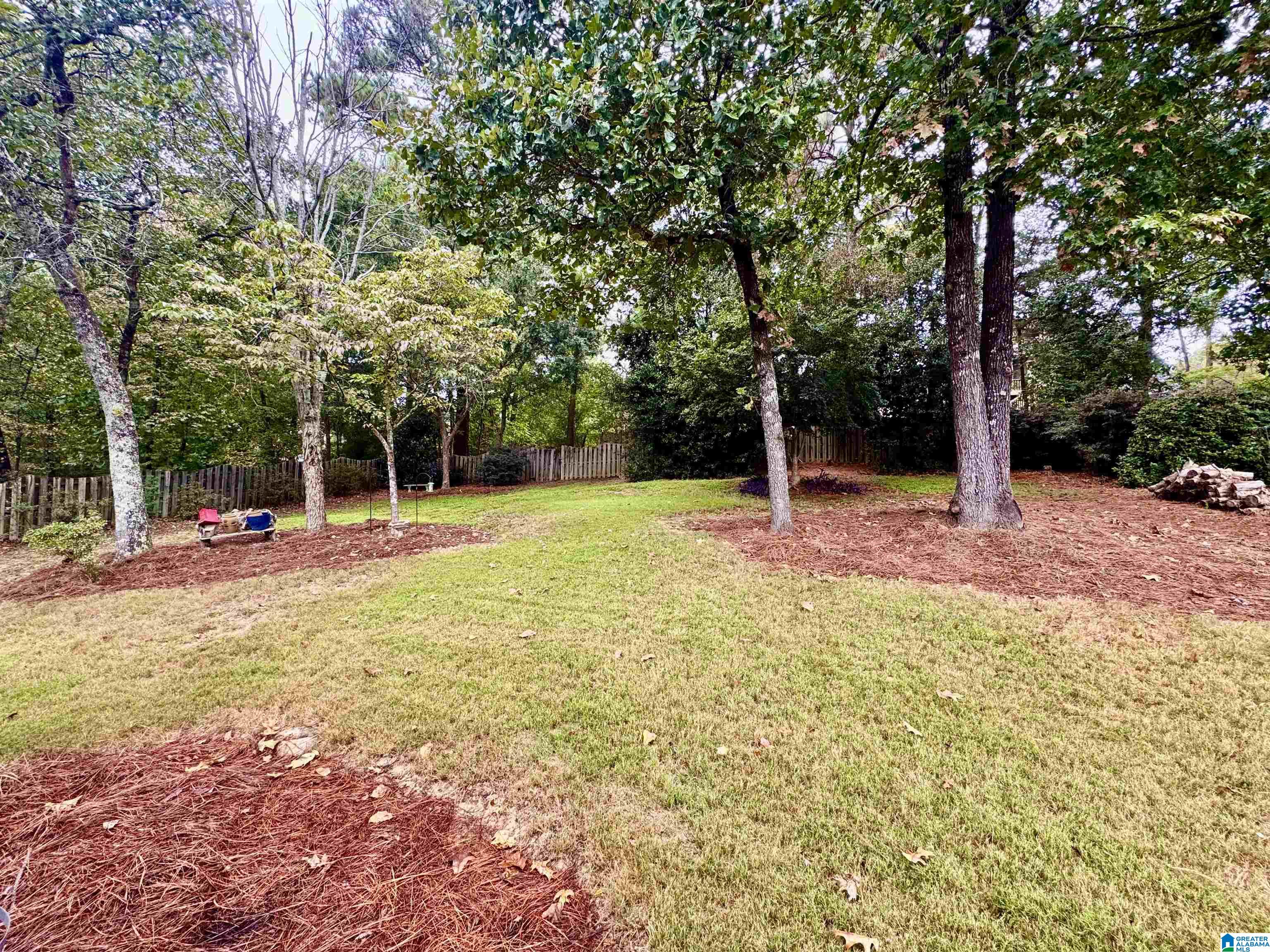 121 Cliff Road Sterrett, AL 35147 - Photo 3 of 32