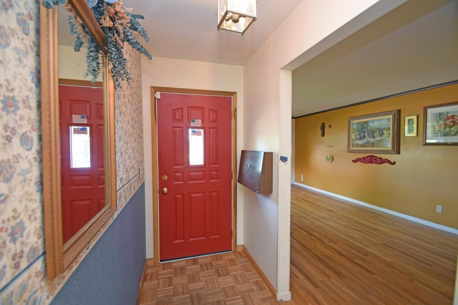 11760 Hanover Road Forest Park, OH 45240 - Photo 3 of 33