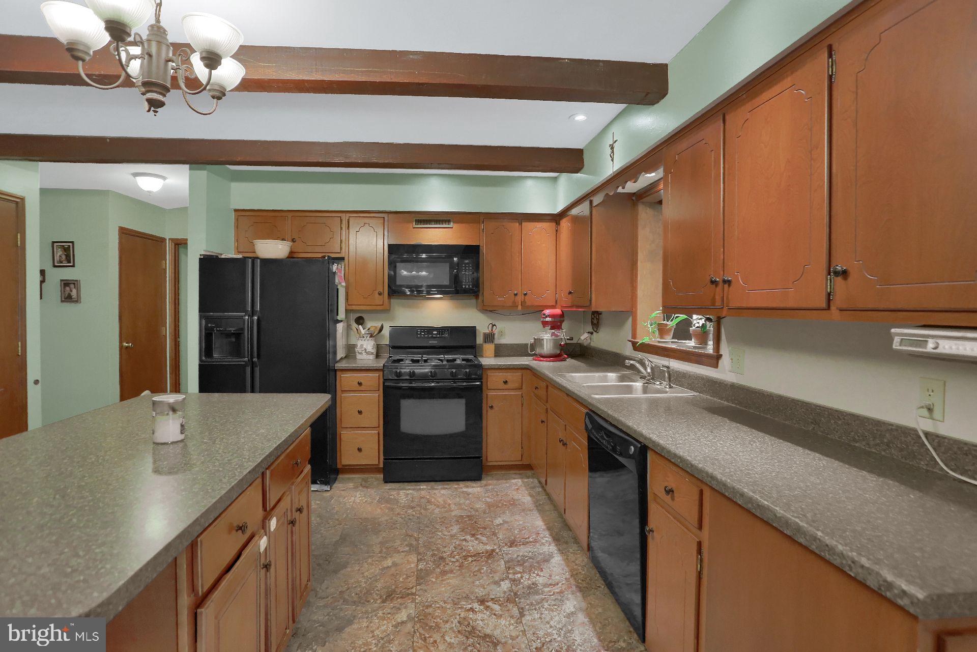 5518 Beagle Road Elizabethtown, PA 17022 - Photo 11 of 40 Gallery Image 11