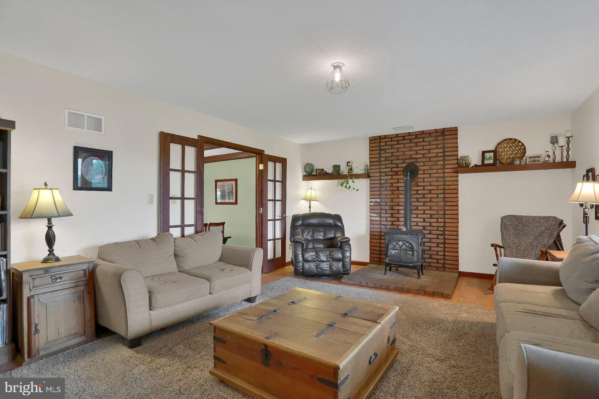 5518 Beagle Road Elizabethtown, PA 17022 - Photo 6 of 40 Gallery Image 6