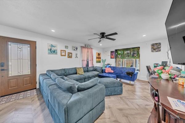 912 Hanover Street Weatherford, TX 76086 - Photo 6 of 37