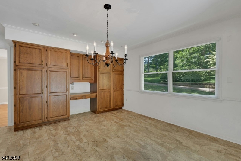 35 Manor Drive Bernards, NJ 07920 - Photo 13 of 46