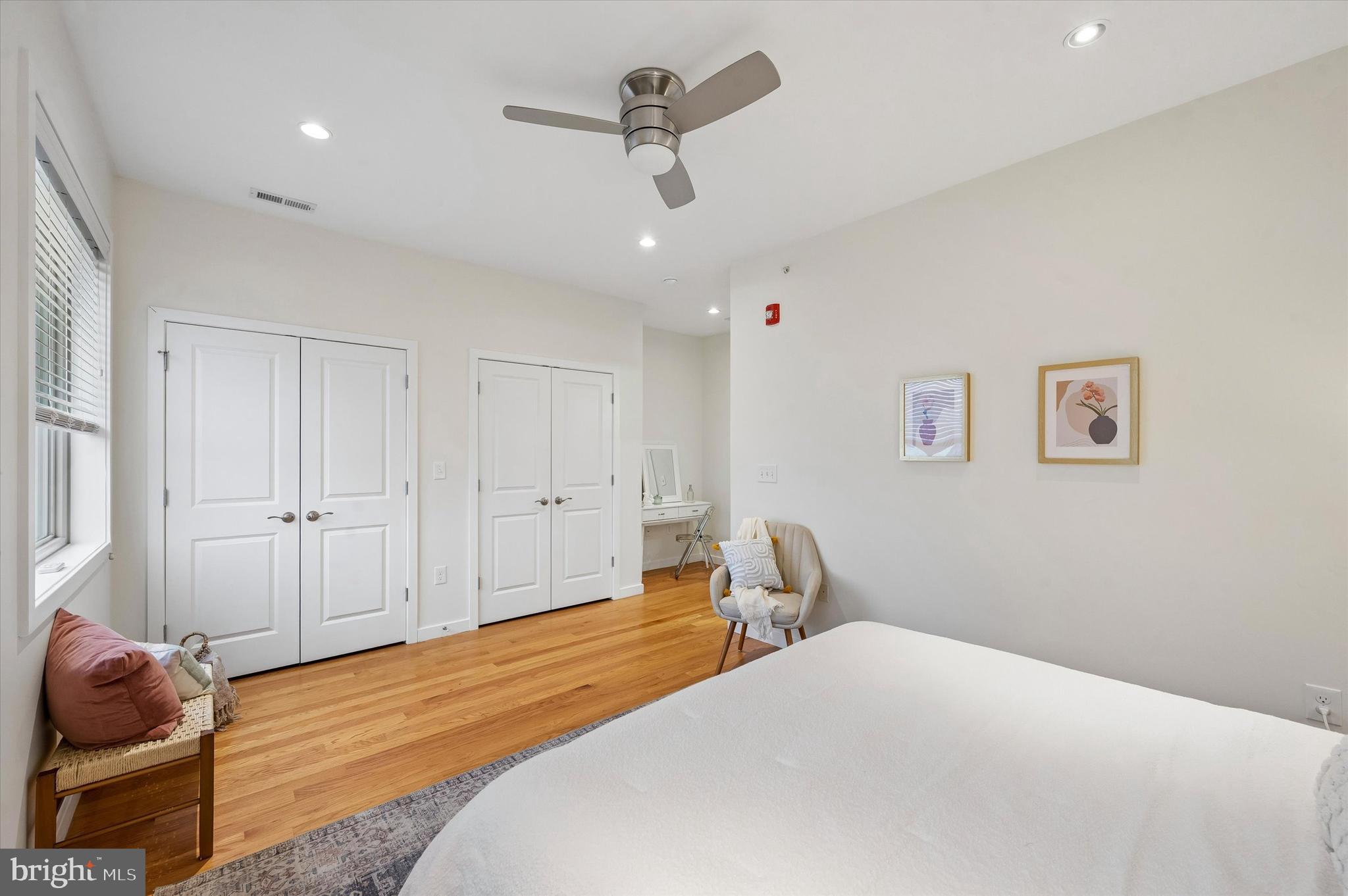 2555 Carpenter Street, Unit E Philadelphia, PA 19146 - Photo 16 of 27