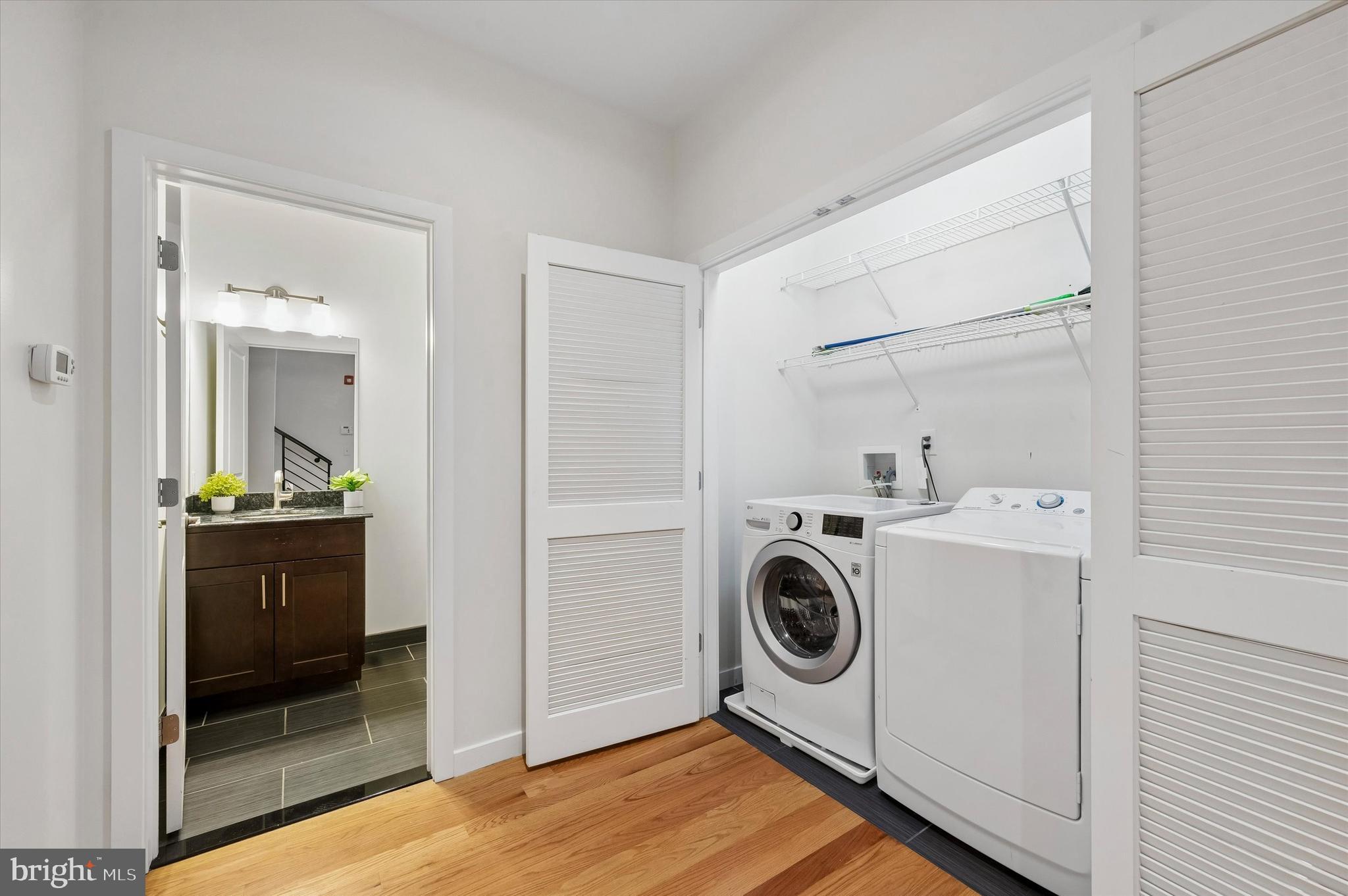 2555 Carpenter Street, Unit E Philadelphia, PA 19146 - Photo 17 of 28