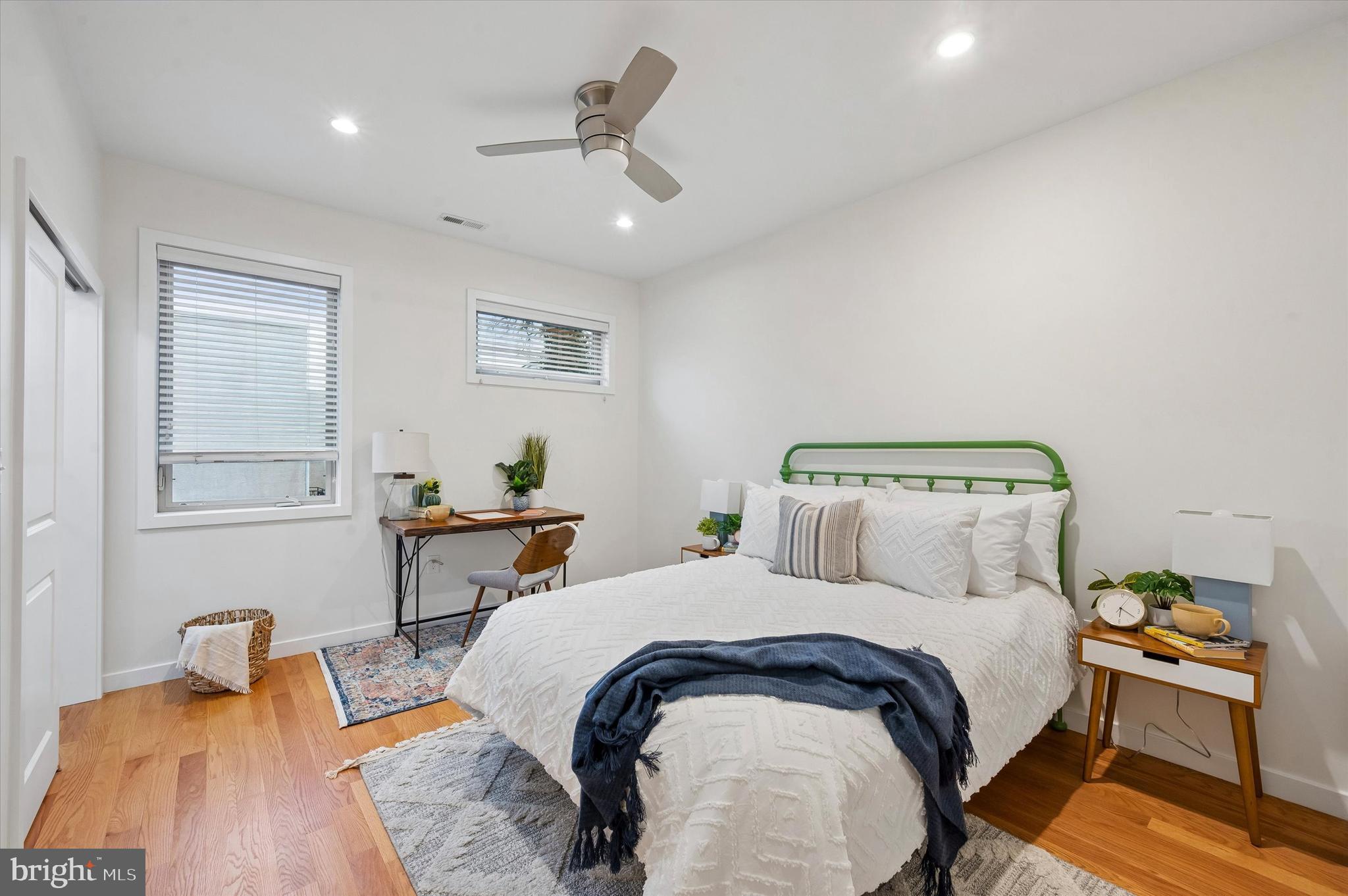 2555 Carpenter Street, Unit E Philadelphia, PA 19146 - Photo 19 of 27