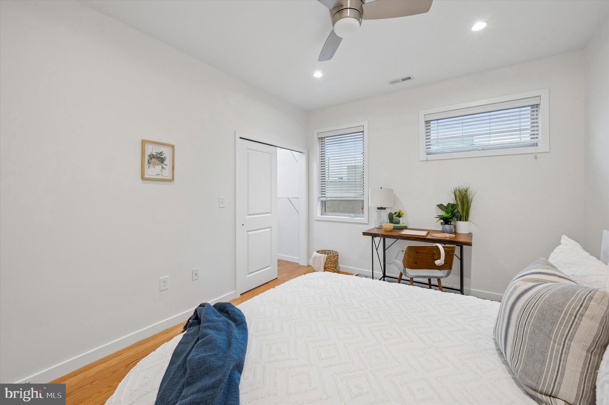 2555 Carpenter Street, Unit E Philadelphia, PA 19146 - Photo 19 of 28