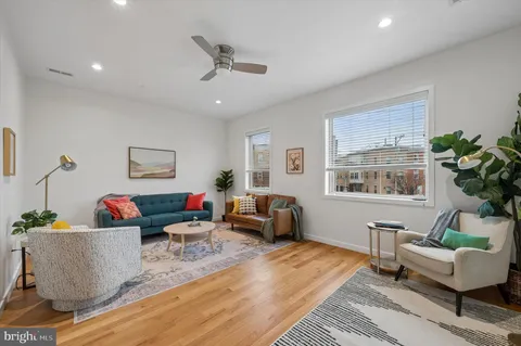 $499,900 | 2555 Carpenter Street, Unit E, Philadelphia, PA 19146