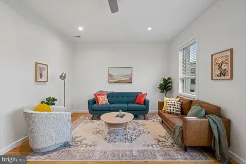 $499,900 | 2555 Carpenter Street, Unit E, Philadelphia, PA 19146