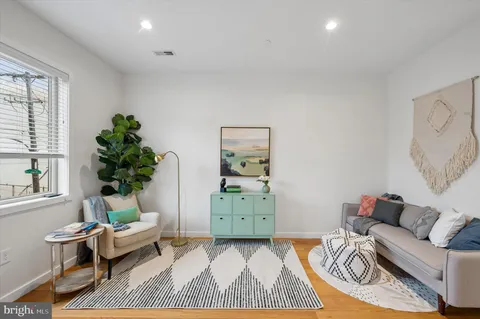 $499,900 | 2555 Carpenter Street, Unit E, Philadelphia, PA 19146