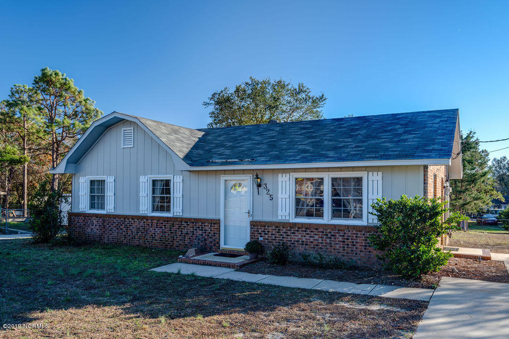 325 Burbank Road Wilmington, NC 28412 - Photo 1 of 26 DSC00687_8_9