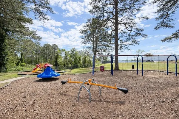 $1,100 | 2146 Brookview Drive Northeast, Conyers, GA 30013