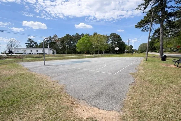 $1,100 | 2146 Brookview Drive Northeast, Conyers, GA 30013