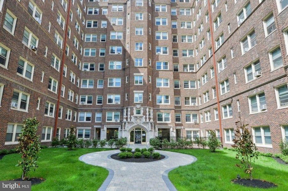 4247 Locust Street, Unit 403 Philadelphia, PA 19104 - Photo 3 of 38 Gallery Image 3