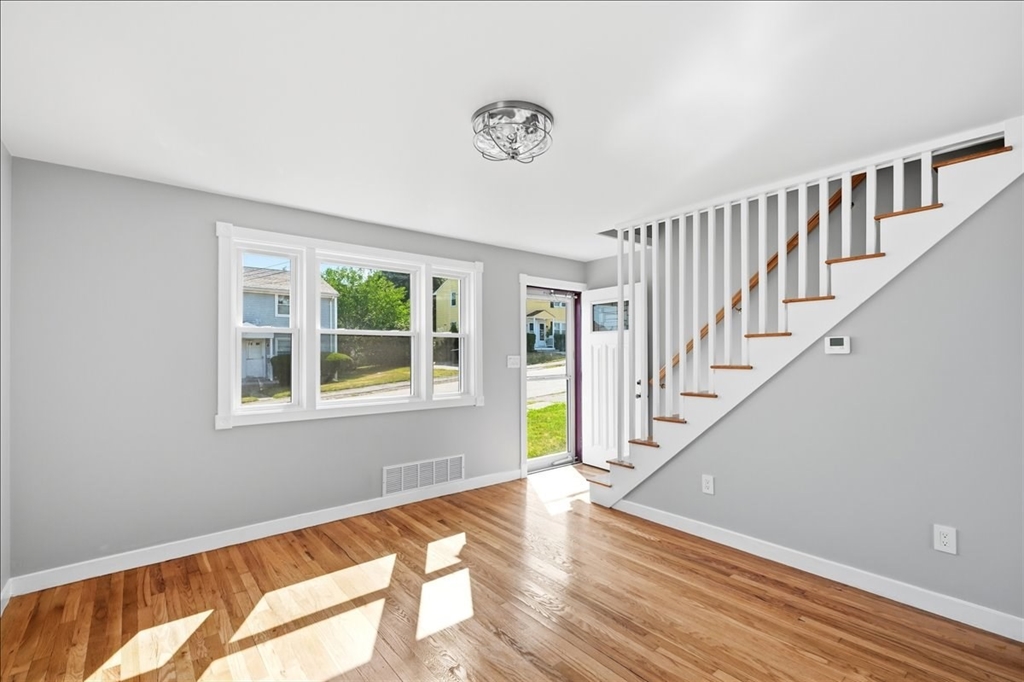 13-15 Bursley Road, Unit 13 Weymouth, MA 02191 - Photo 3 of 22