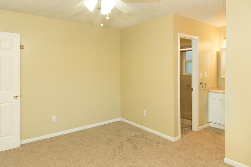 611 Lang Road Fort Walton Beach, FL 32547 - Photo 10 of 26 a view of an empty room