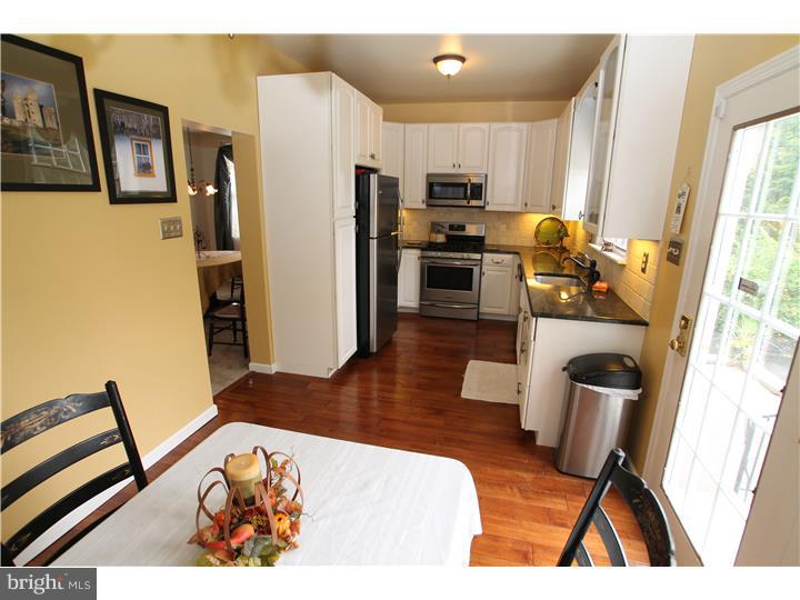 823 Herschel Road Philadelphia, PA 19116 - Photo 12 of 25 Gallery Image 12
