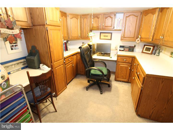 823 Herschel Road Philadelphia, PA 19116 - Photo 19 of 25 Gallery Image 19