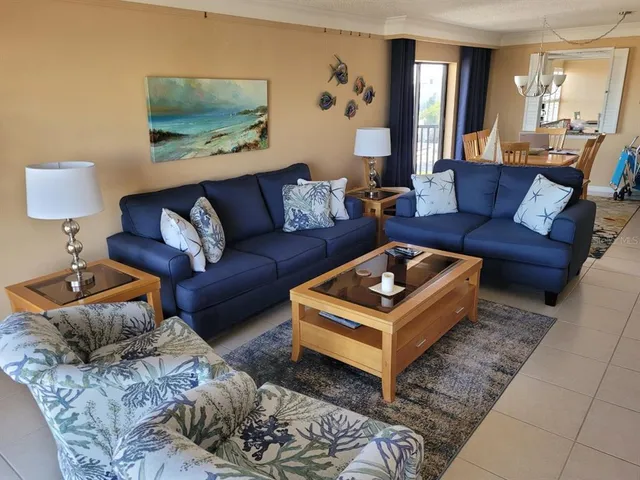 $3,400 | 1001 Benjamin Franklin Drive, Unit 506, Sarasota, FL 34236