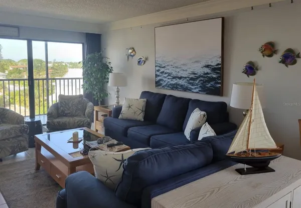 $3,400 | 1001 Benjamin Franklin Drive, Unit 506, Sarasota, FL 34236