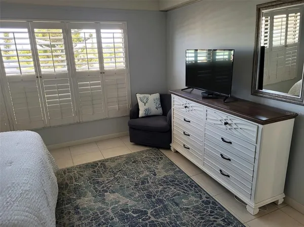 $3,400 | 1001 Benjamin Franklin Drive, Unit 506, Sarasota, FL 34236