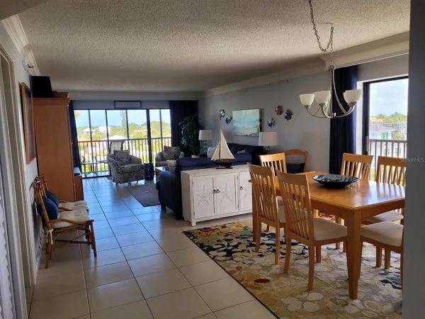 $3,400 | 1001 Benjamin Franklin Drive, Unit 506, Sarasota, FL 34236