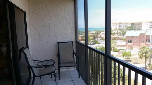 $3,400 | 1001 Benjamin Franklin Drive, Unit 506, Sarasota, FL 34236