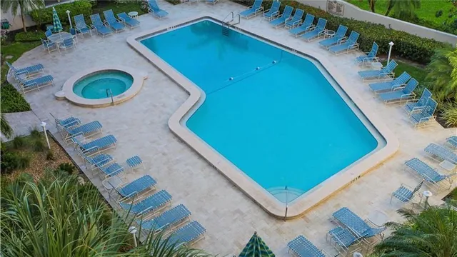 $3,400 | 1001 Benjamin Franklin Drive, Unit 506, Sarasota, FL 34236