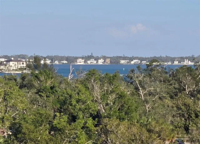 $3,400 | 1001 Benjamin Franklin Drive, Unit 506, Sarasota, FL 34236