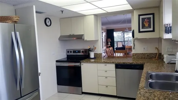 $3,400 | 1001 Benjamin Franklin Drive, Unit 506, Sarasota, FL 34236