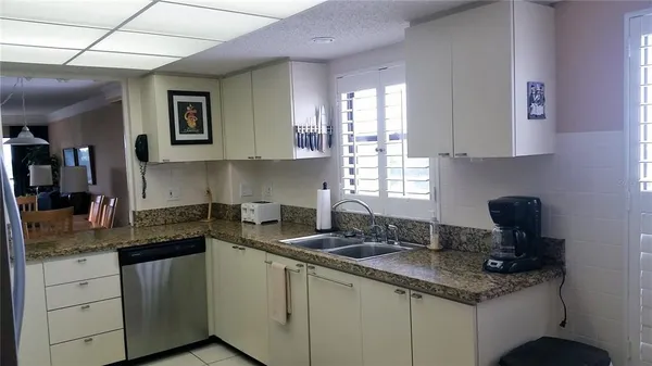 $3,400 | 1001 Benjamin Franklin Drive, Unit 506, Sarasota, FL 34236