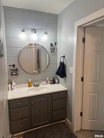 $73,900 | 310 East Almond Street, Percy, IL 62272