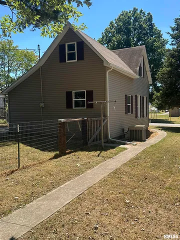 $73,900 | 310 East Almond Street, Percy, IL 62272