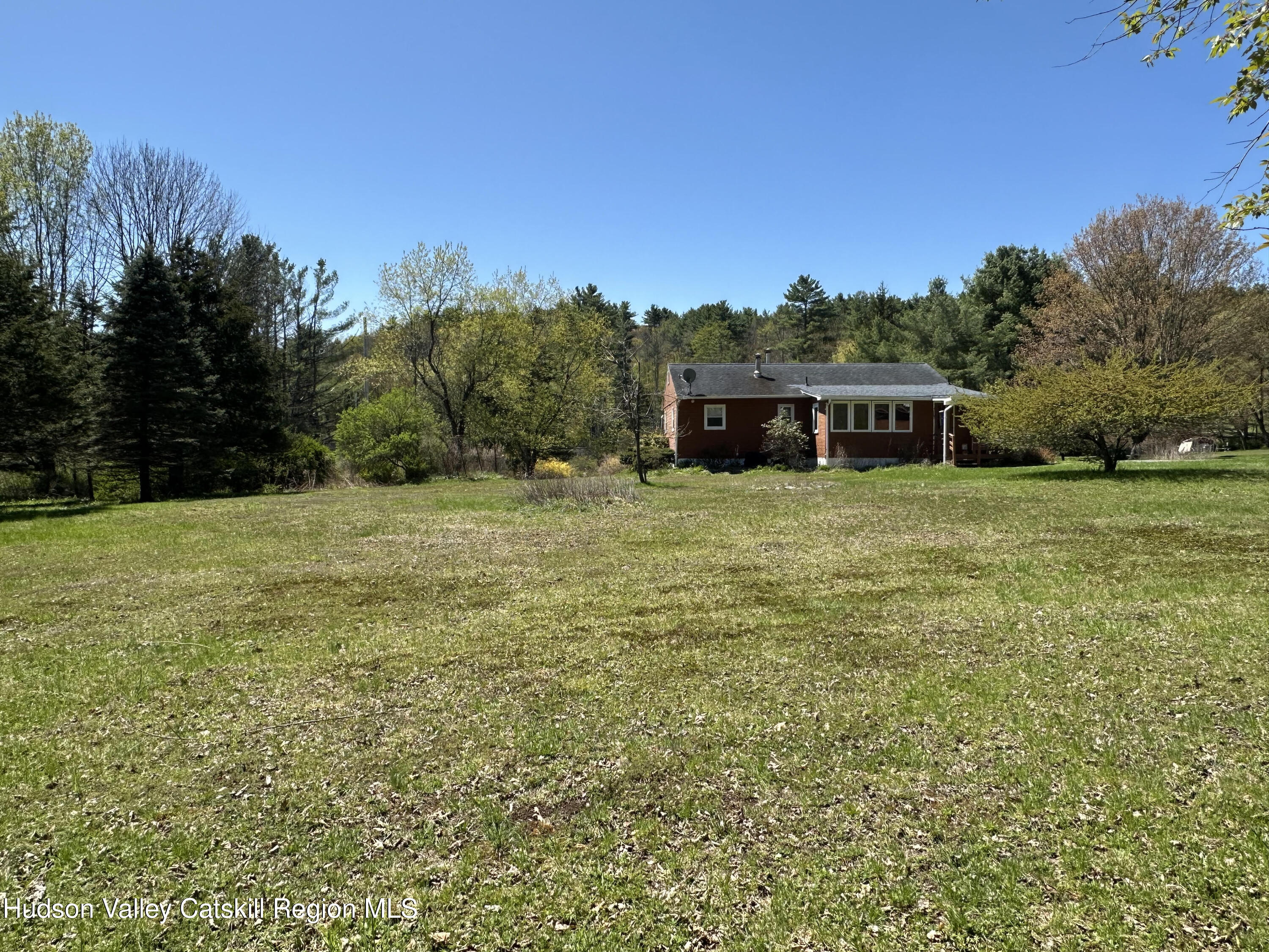 28 Shultis Farm Road Bearsville, NY 12409 - Photo 11 of 36 H9