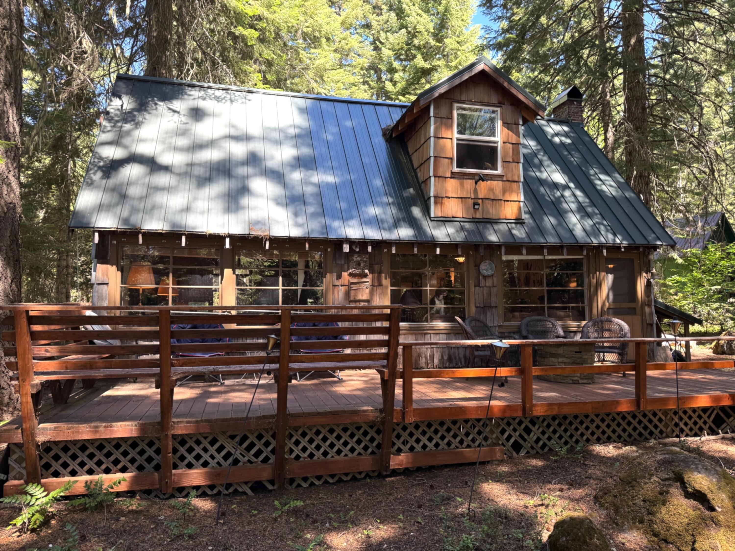 4 Fish Lake Ashland, OR 97520 - Photo 5 of 39 Rear 1