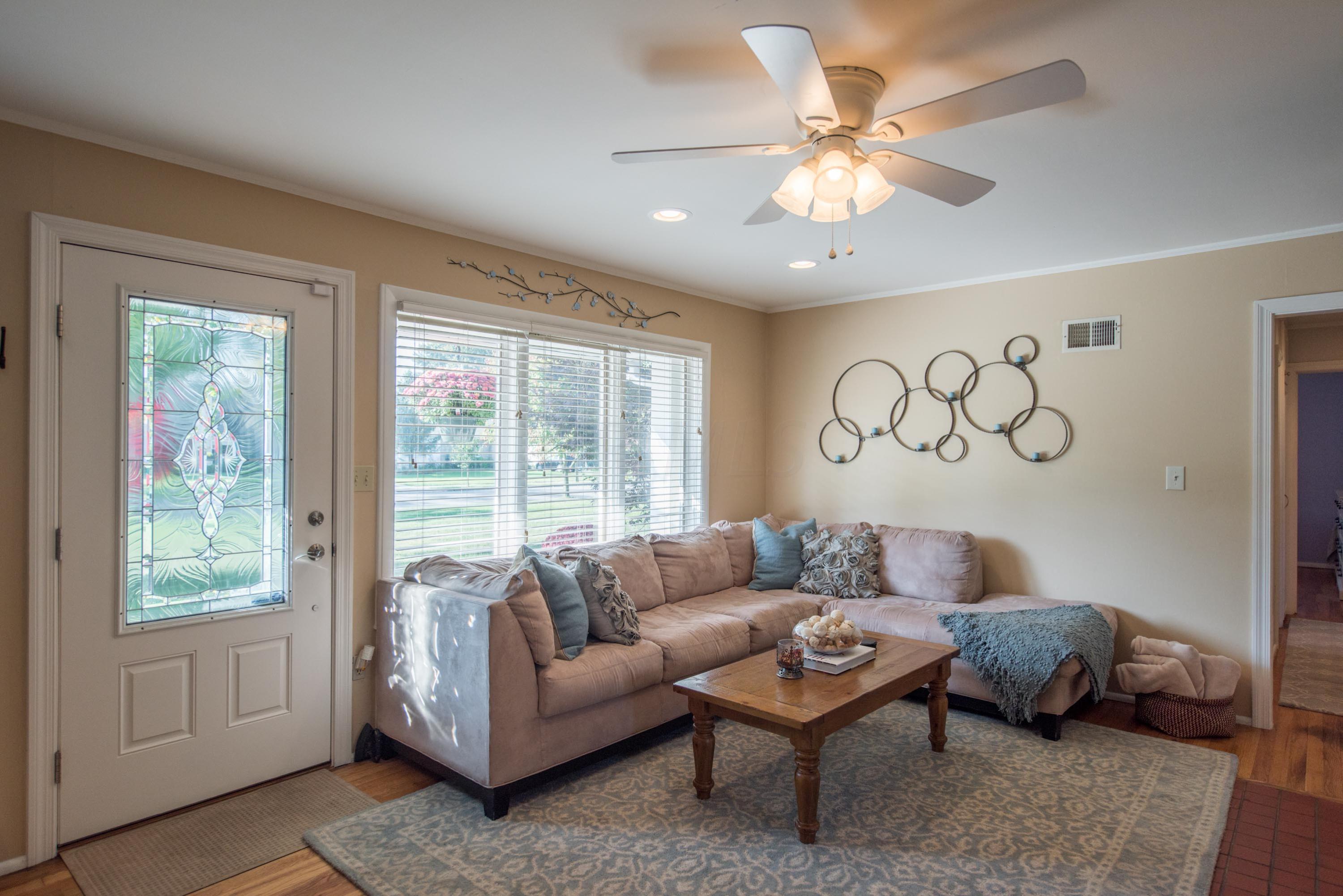 2006 Zollinger Road Columbus, OH 43221 - Photo 4 of 33 Gallery Image 4