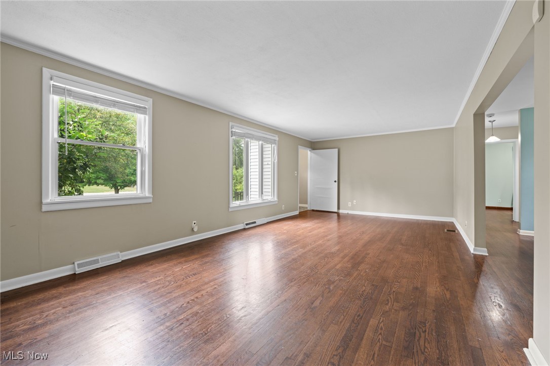 5959 Highland Road Highland Heights, OH 44143 - Photo 3 of 33