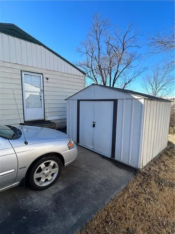 $150,000 | 14724 Bellaire Avenue, Grandview, MO 64030