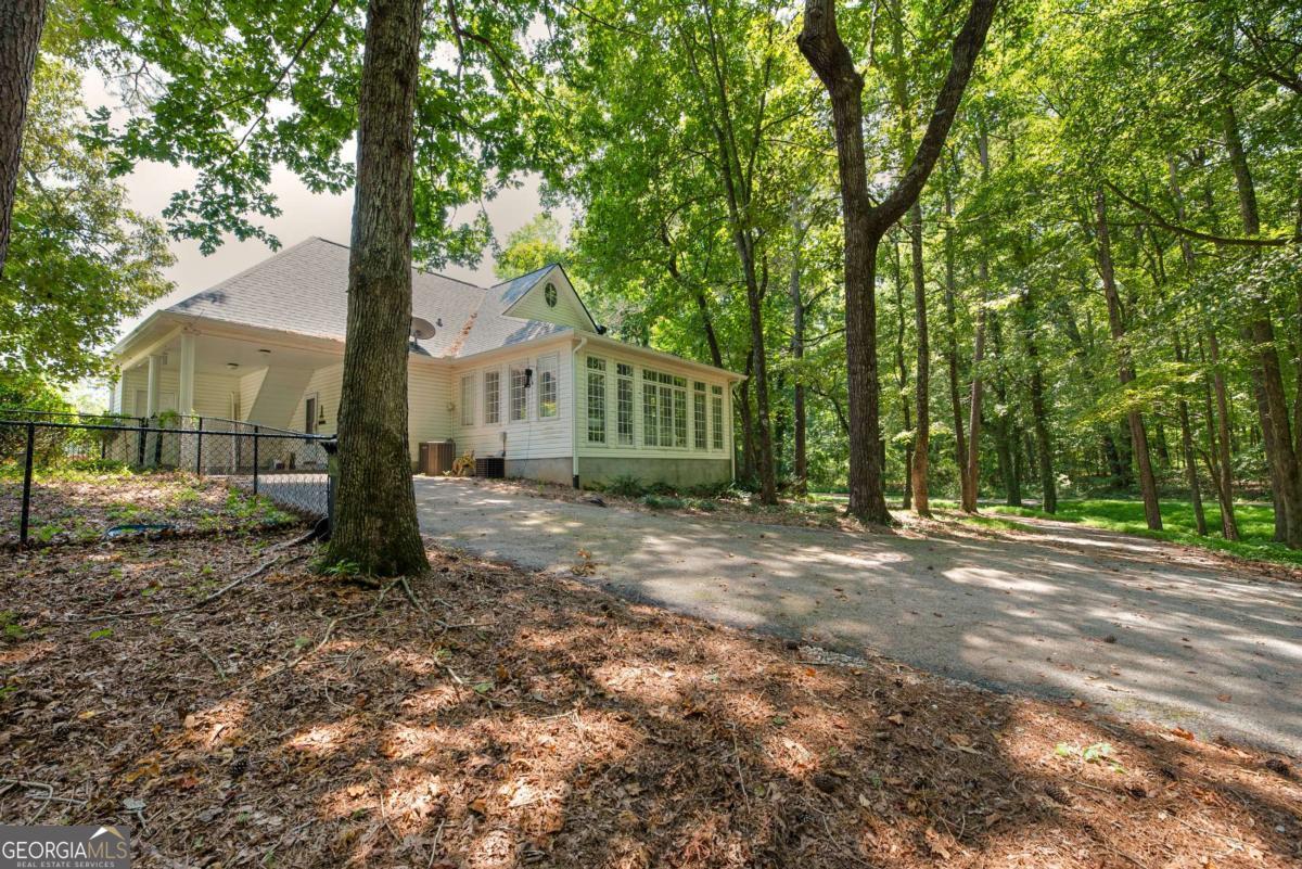 1031 Sandy Creek Road Fayetteville, GA 30214 - Photo 2 of 20