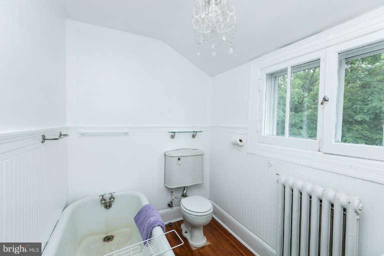 504 Overhill Road Baltimore, MD 21210 - Photo 12 of 29 Bath