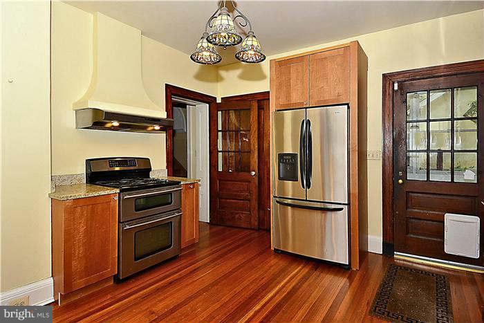 504 Overhill Road Baltimore, MD 21210 - Photo 5 of 29 Interior (General)