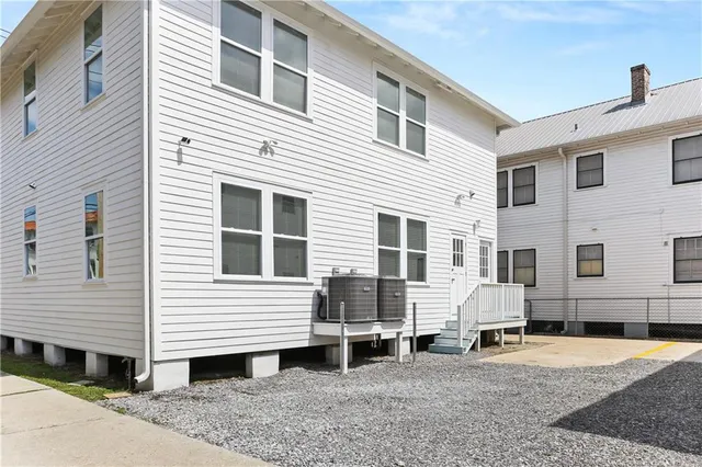 $4,500 | 901 Lowerline Street, New Orleans, LA 70118