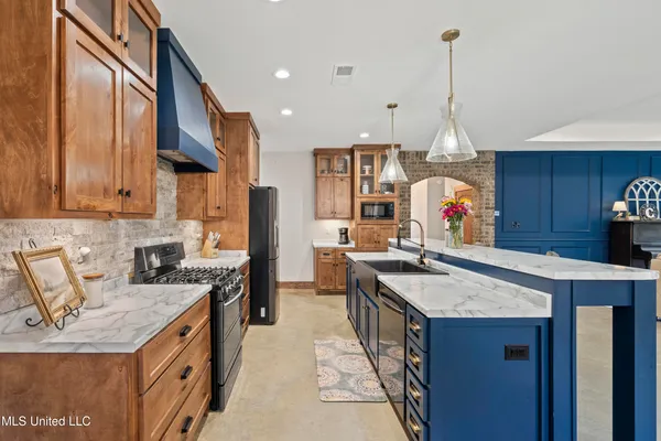 $599,900 | 6720 Thyatira Tyro, Como, MS 38619