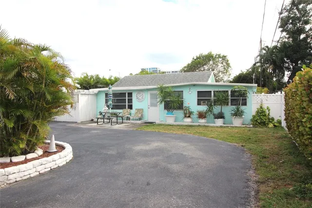 $675,000 | 3320 Southeast 4th Street, Pompano Beach, FL 33062