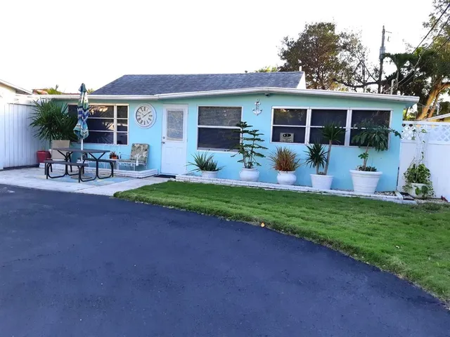 $675,000 | 3320 Southeast 4th Street, Pompano Beach, FL 33062