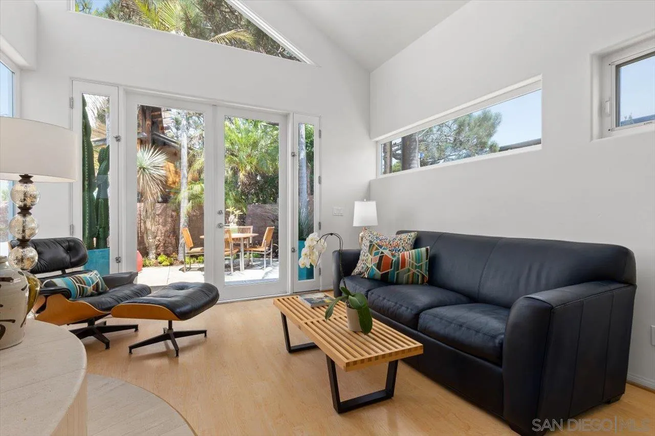 155 Sherrie Lane Del Mar, CA 92014 - Photo 27 of 38 a living room with furniture and a large window