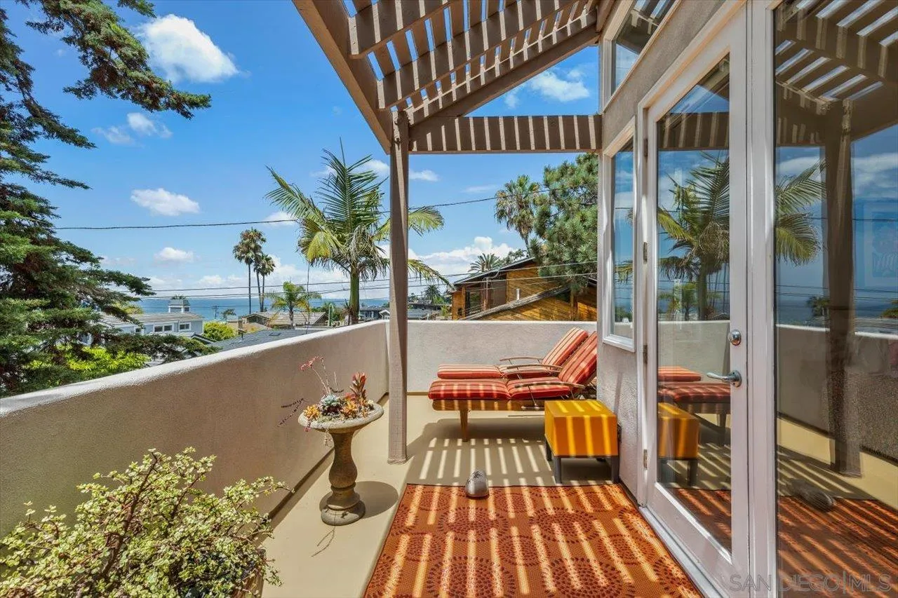 155 Sherrie Lane Del Mar, CA 92014 - Photo 30 of 38 a view of balcony with wooden floor and outdoor seating